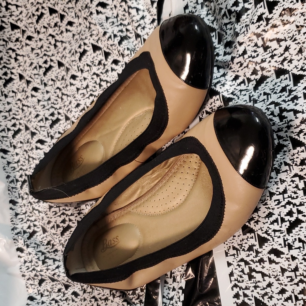 Bass cap toe flats 10 nude black